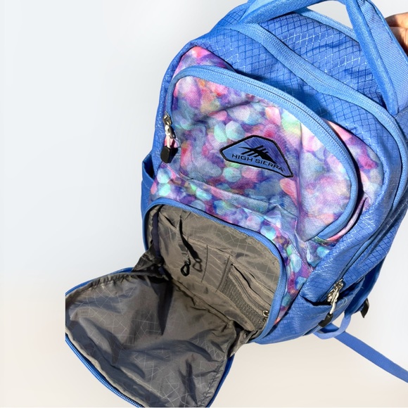 High Sierra Heavyweight Backpack - Picture 3 of 16